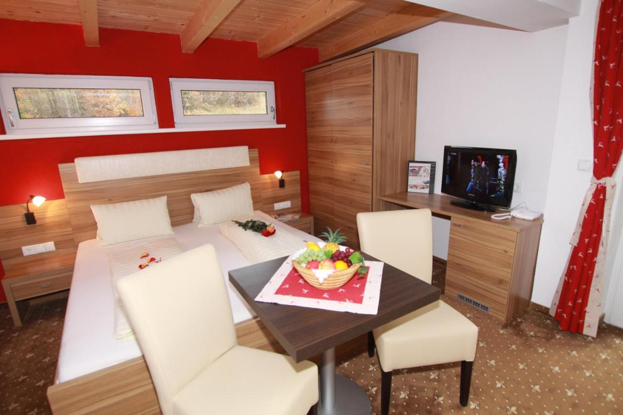 Pension Edelweiss Breitenbach am Inn Exteriör bild