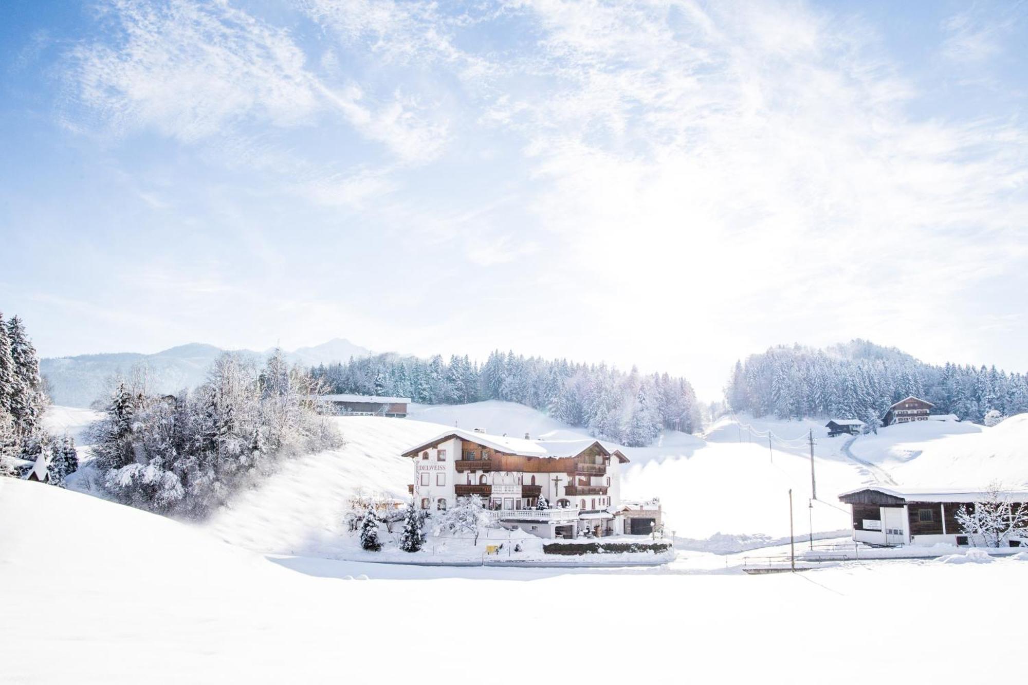 Pension Edelweiss Breitenbach am Inn Exteriör bild