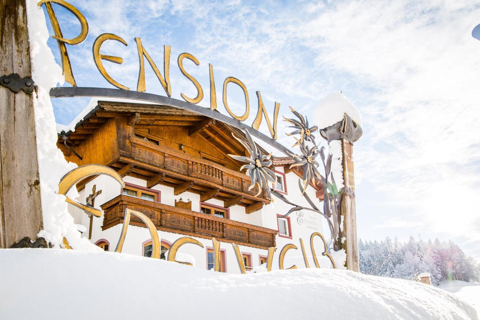 Pension Edelweiss Breitenbach am Inn Exteriör bild