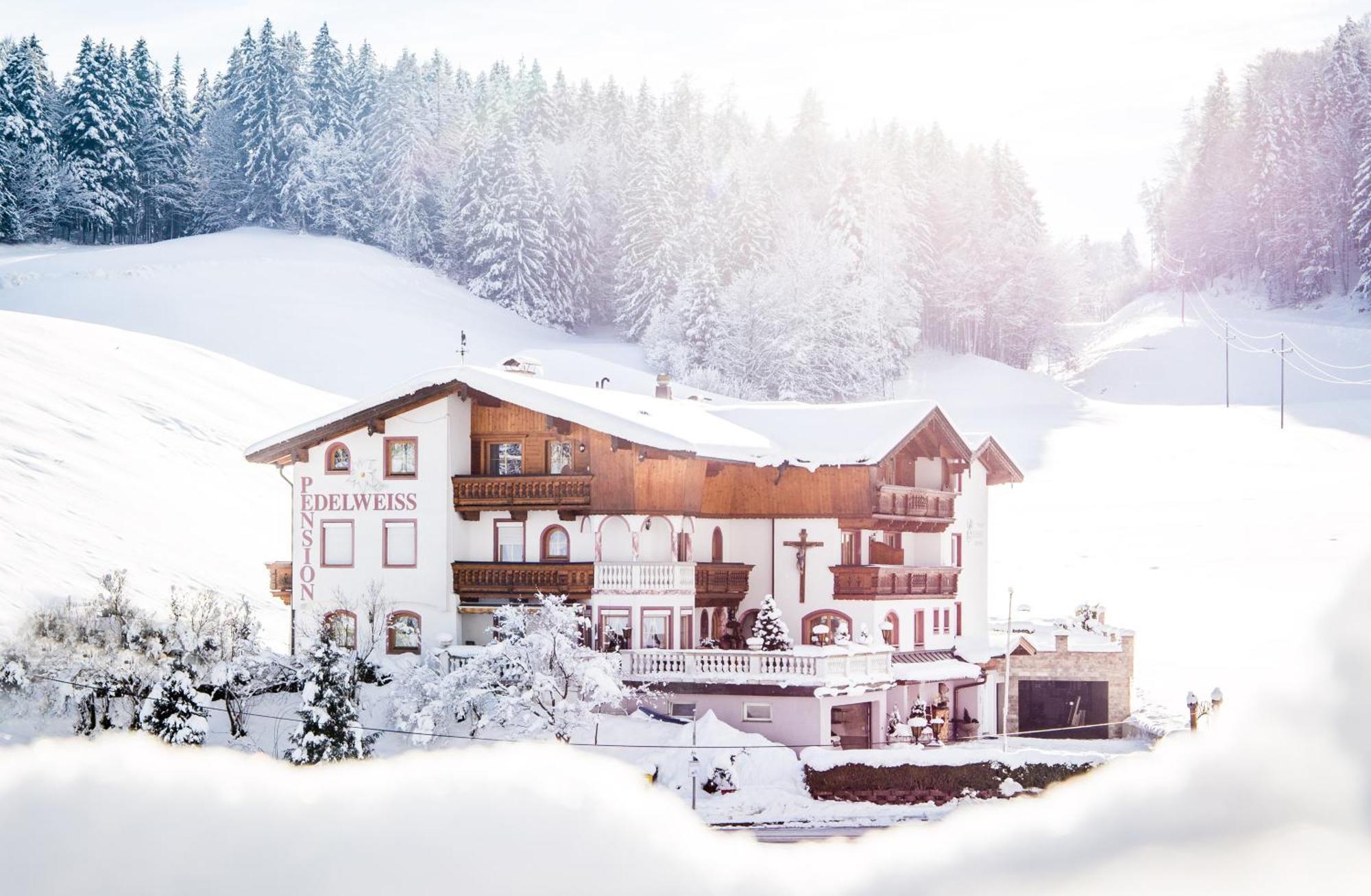 Pension Edelweiss Breitenbach am Inn Exteriör bild