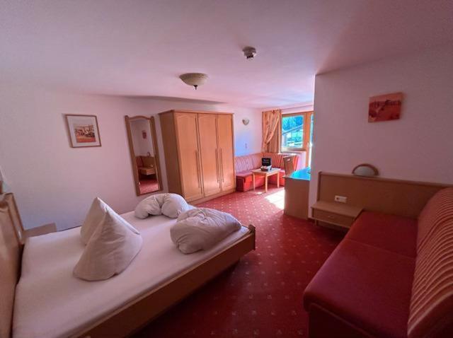 Pension Edelweiss Breitenbach am Inn Exteriör bild