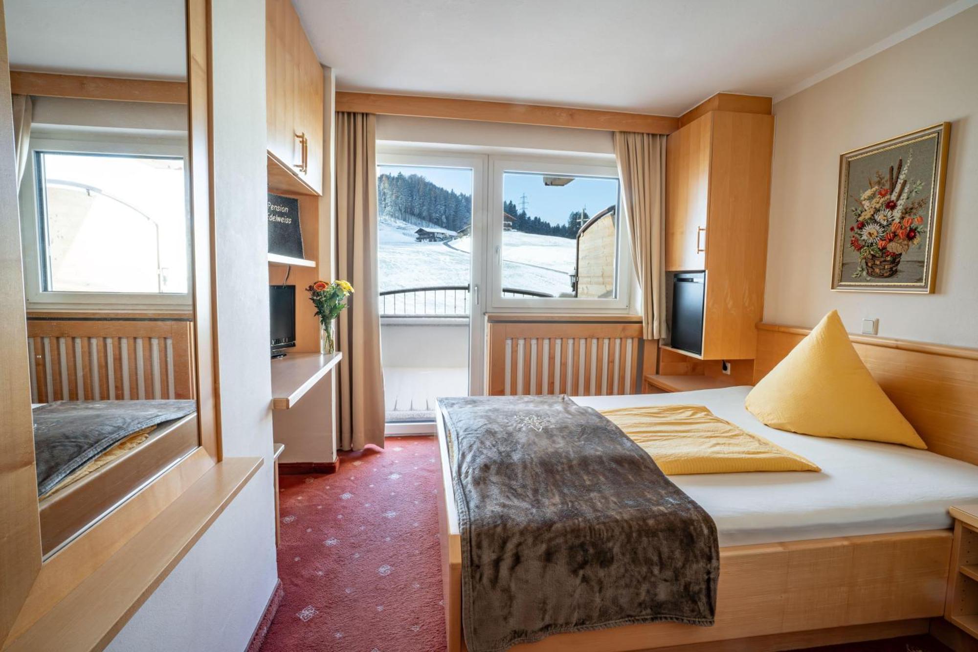Pension Edelweiss Breitenbach am Inn Exteriör bild