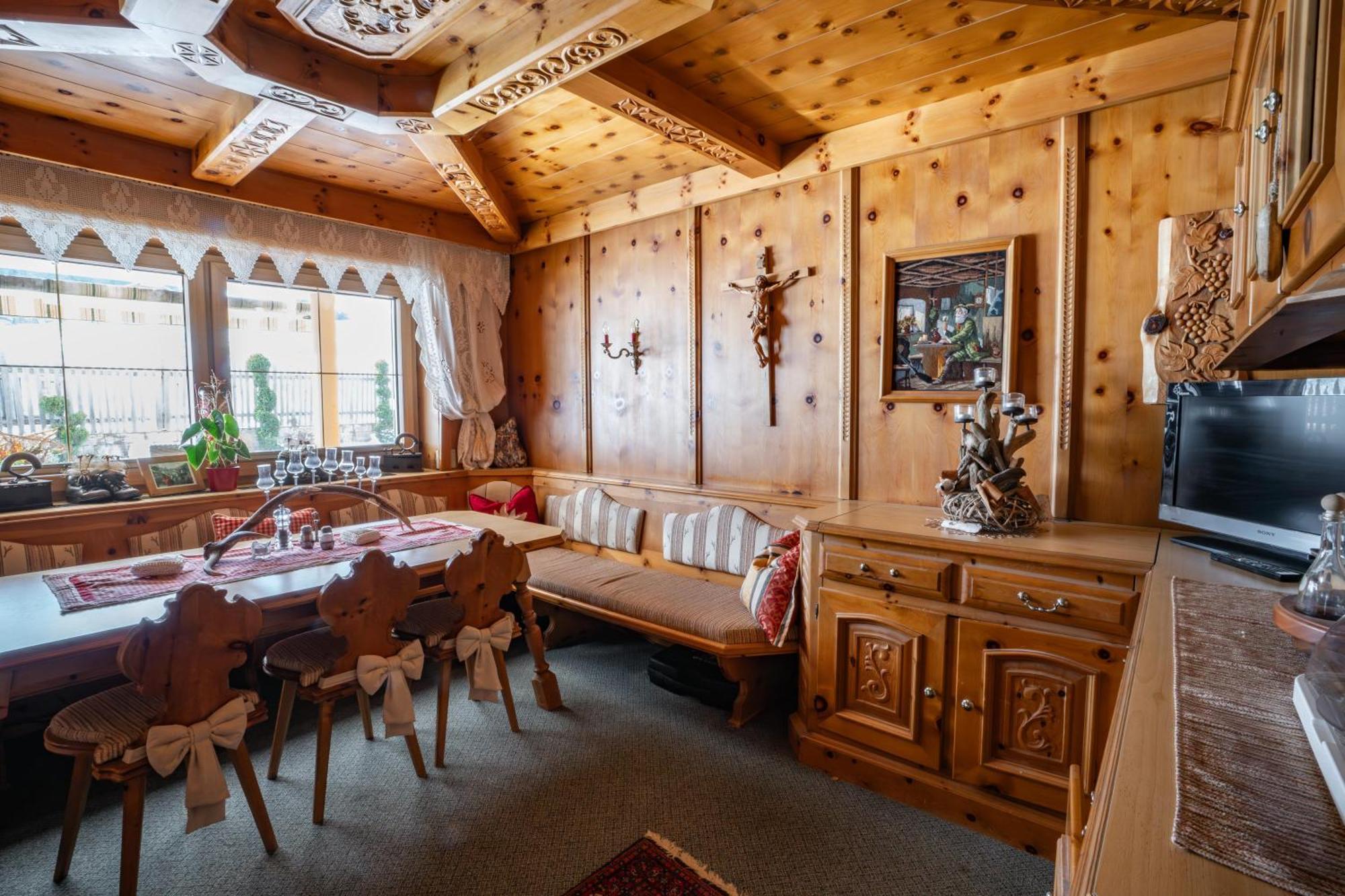Pension Edelweiss Breitenbach am Inn Exteriör bild