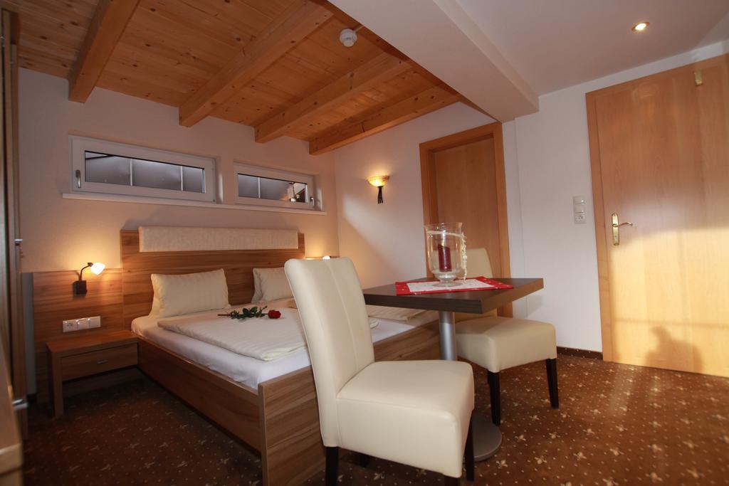 Pension Edelweiss Breitenbach am Inn Rum bild
