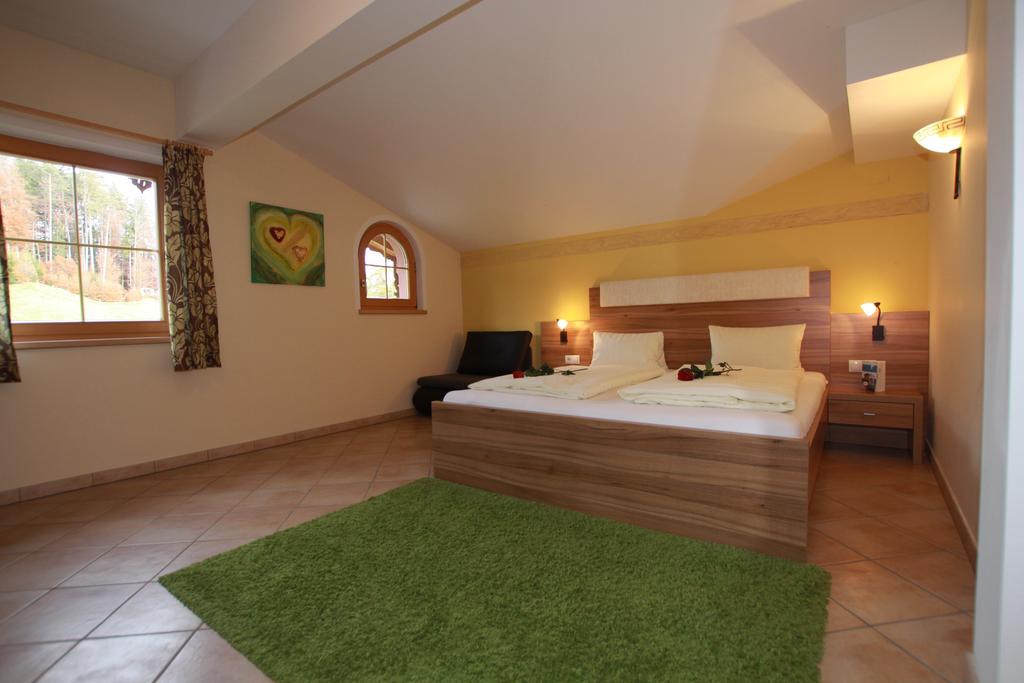 Pension Edelweiss Breitenbach am Inn Exteriör bild