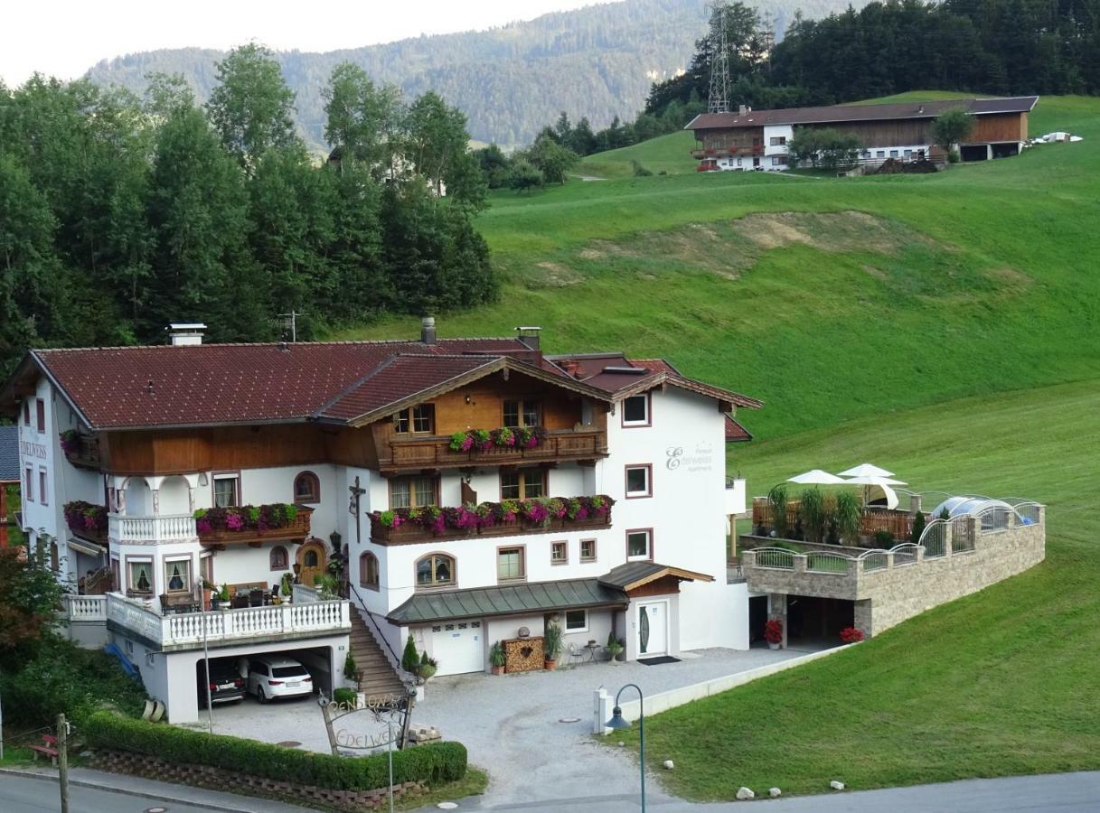 Pension Edelweiss Breitenbach am Inn Exteriör bild